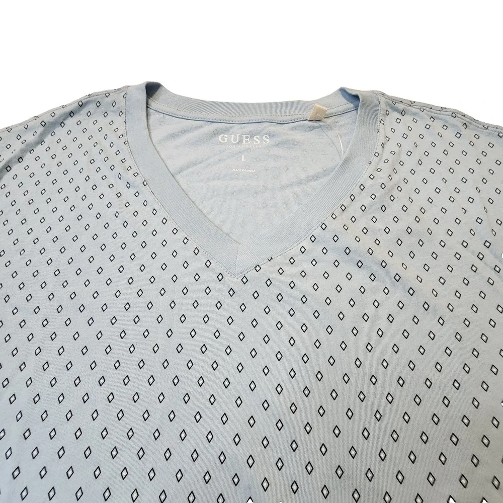 GUESS Los Angeles Men's Short Sleeve T-Shirt Size L Juliardo V-Neck Blue New - Picture 6 of 7